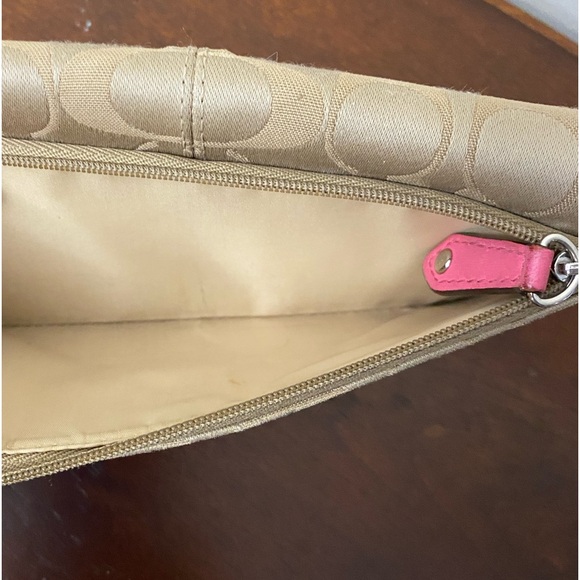 Coach Ashley Signature Jacquard Snap Envelope Wallet - Picture 14 of 14